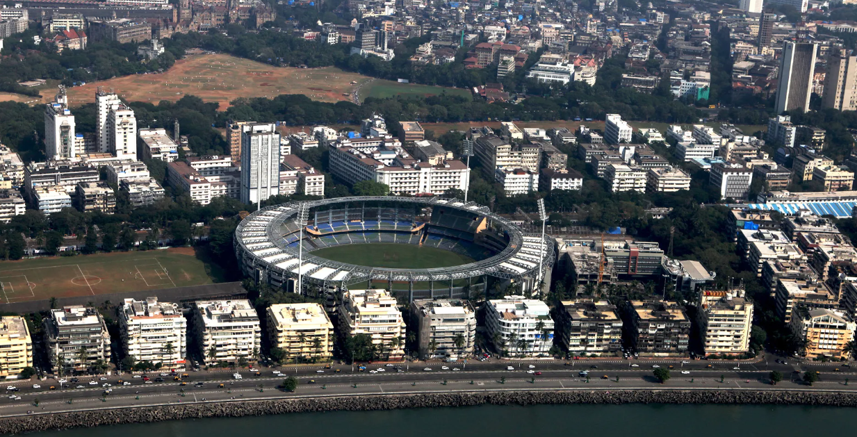 How many cricket stadium in Mumbai